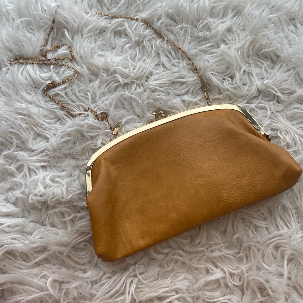Mustard chain purse